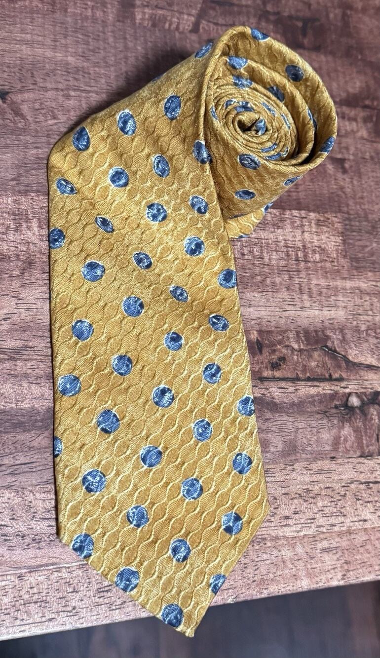 Ermenegildo Zegna Geometric Silk Tie Made in Italy Textured (57.5 x 3.75 in)